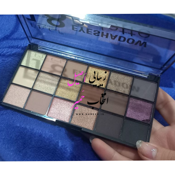 نمای داخل پالت سایه چشم Dodo Girl شامل 18 رنگ مات و شاین